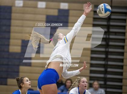 Thumbnail 1 in East Ridge @ Wayzata photogallery.