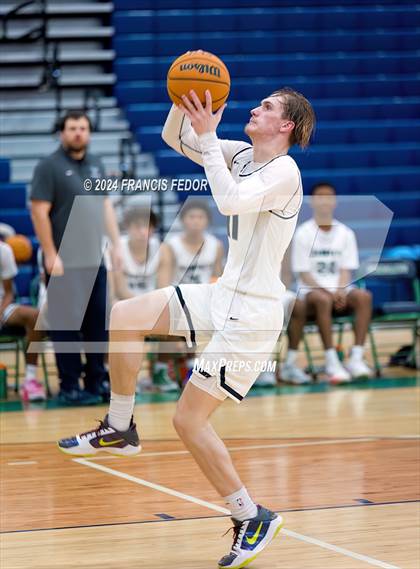Thumbnail 3 in Spoto @ Sumner photogallery.