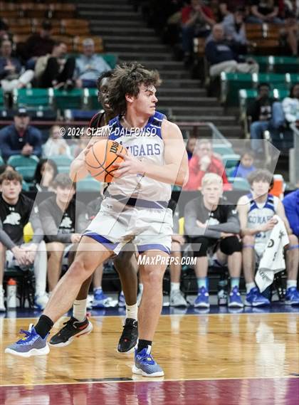 Thumbnail 1 in DSST: Montview vs Resurrection Christian (CHSAA 4A Great 8) photogallery.