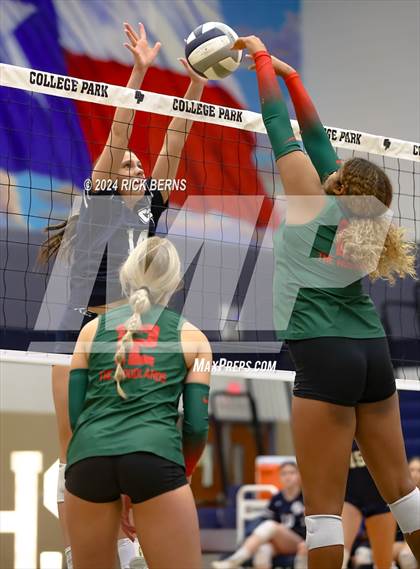 Thumbnail 1 in College Park vs The Woodlands photogallery.
