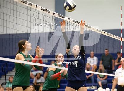 Thumbnail 1 in College Park vs The Woodlands photogallery.