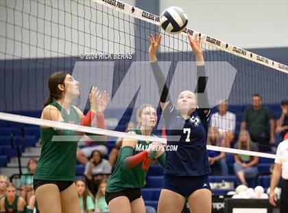 Thumbnail 3 in College Park vs The Woodlands photogallery.