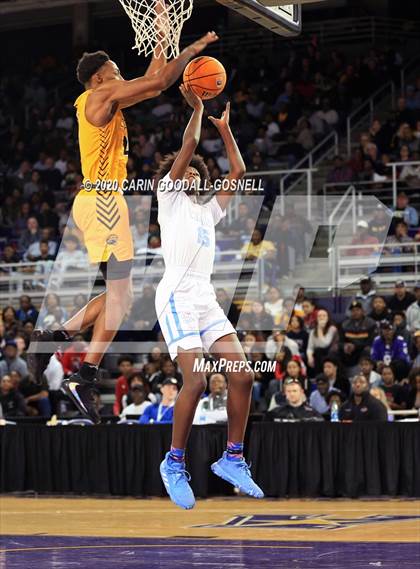 Thumbnail 2 in South Granville vs. Farmville Central (NCHSAA 2A Regional Playoff) photogallery.