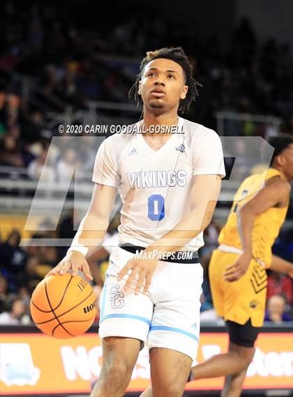 Thumbnail 2 in South Granville vs. Farmville Central (NCHSAA 2A Regional Playoff) photogallery.