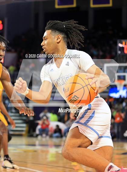 Thumbnail 2 in South Granville vs. Farmville Central (NCHSAA 2A Regional Playoff) photogallery.