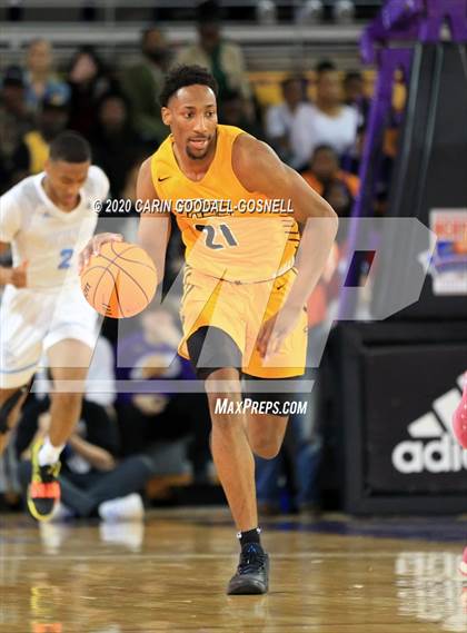 Thumbnail 3 in South Granville vs. Farmville Central (NCHSAA 2A Regional Playoff) photogallery.