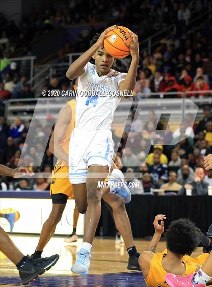 Thumbnail 3 in South Granville vs. Farmville Central (NCHSAA 2A Regional Playoff) photogallery.