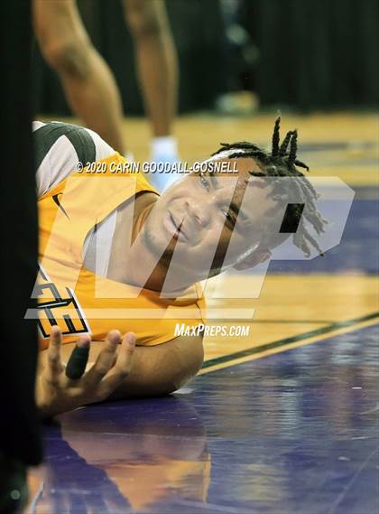 Thumbnail 1 in South Granville vs. Farmville Central (NCHSAA 2A Regional Playoff) photogallery.