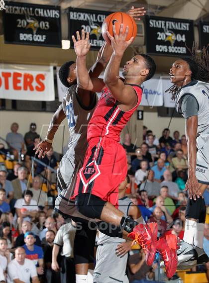 Thumbnail 3 in Lake Highland Prep vs. Tift County (City of Palms Classic) photogallery.