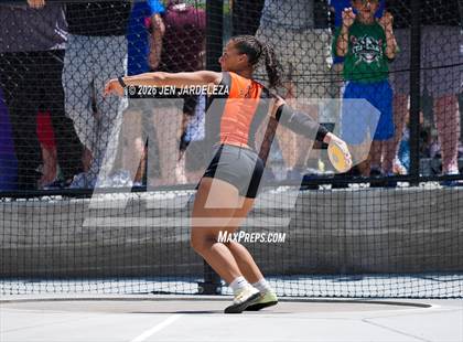Thumbnail 3 in CHSAA 4A Final (Discus) photogallery.