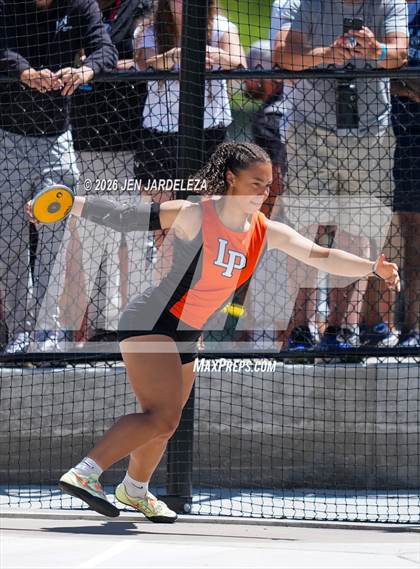 Thumbnail 3 in CHSAA 4A Final (Discus) photogallery.