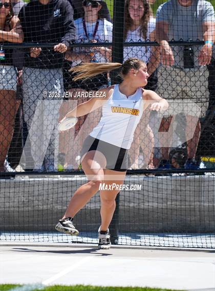 Thumbnail 1 in CHSAA 4A Final (Discus) photogallery.