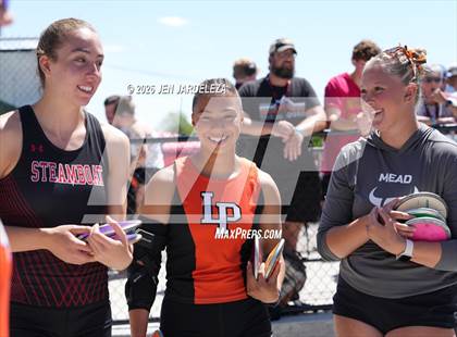 Thumbnail 2 in CHSAA 4A Final (Discus) photogallery.