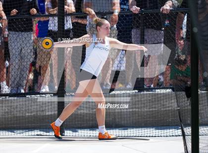 Thumbnail 3 in CHSAA 4A Final (Discus) photogallery.