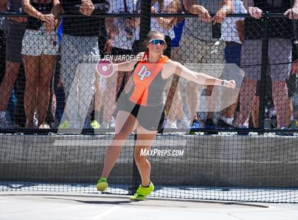 Thumbnail 2 in CHSAA 4A Final (Discus) photogallery.