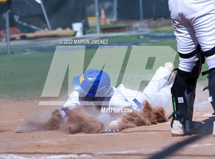 Thumbnail 3 in Nordhoff @ Oak Park photogallery.