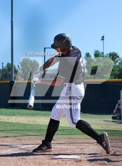 Thumbnail 3 in Nordhoff @ Oak Park photogallery.