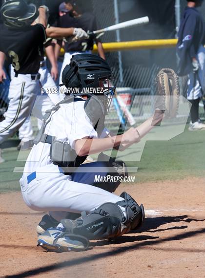 Thumbnail 1 in Nordhoff @ Oak Park photogallery.