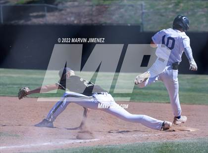 Thumbnail 2 in Nordhoff @ Oak Park photogallery.