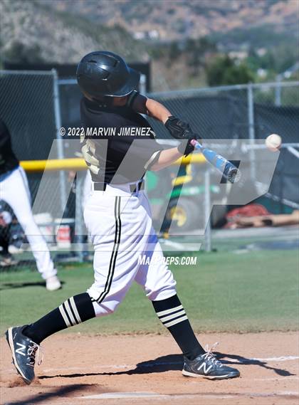 Thumbnail 2 in Nordhoff @ Oak Park photogallery.