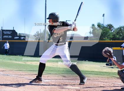 Thumbnail 2 in Nordhoff @ Oak Park photogallery.