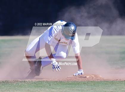 Thumbnail 1 in Nordhoff @ Oak Park photogallery.