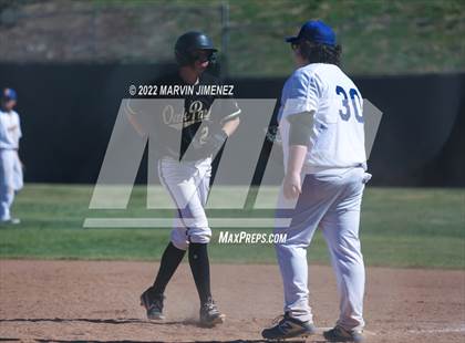 Thumbnail 1 in Nordhoff @ Oak Park photogallery.