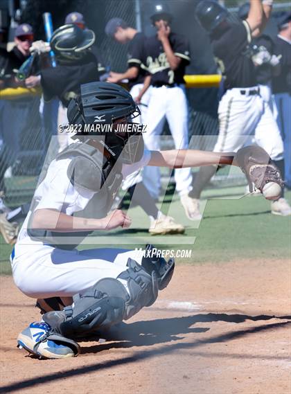 Thumbnail 3 in Nordhoff @ Oak Park photogallery.