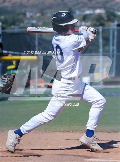 Thumbnail 1 in Nordhoff @ Oak Park photogallery.