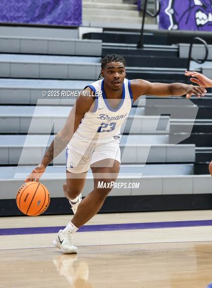 Thumbnail 1 in Maize South vs. Bryant (Hoopin on the Hill) photogallery.