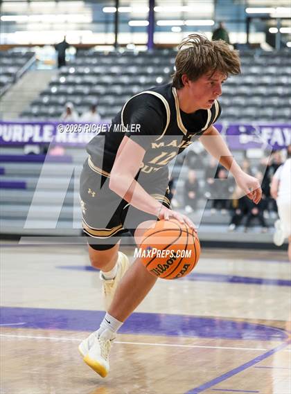 Thumbnail 3 in Maize South vs. Bryant (Hoopin on the Hill) photogallery.