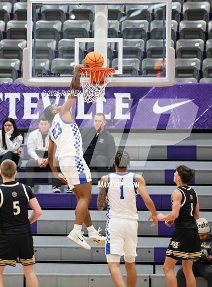Thumbnail 1 in Maize South vs. Bryant (Hoopin on the Hill) photogallery.