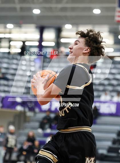 Thumbnail 3 in Maize South vs. Bryant (Hoopin on the Hill) photogallery.