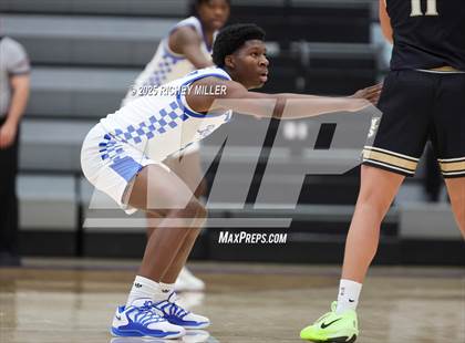 Thumbnail 2 in Maize South vs. Bryant (Hoopin on the Hill) photogallery.