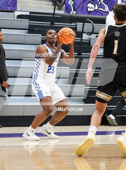 Thumbnail 2 in Maize South vs. Bryant (Hoopin on the Hill) photogallery.