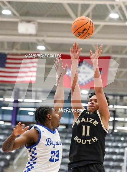 Thumbnail 3 in Maize South vs. Bryant (Hoopin on the Hill) photogallery.