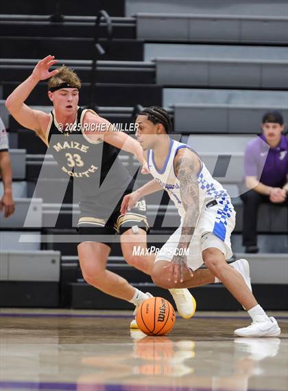 Thumbnail 1 in Maize South vs. Bryant (Hoopin on the Hill) photogallery.