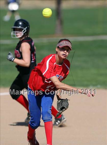 Thumbnail 3 in Eaglecrest @ Cherry Creek photogallery.