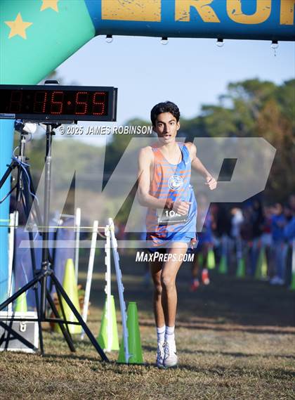 Thumbnail 3 in FHSAA 2A Region 1 Final photogallery.