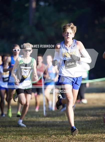 Thumbnail 3 in FHSAA 2A Region 1 Final photogallery.