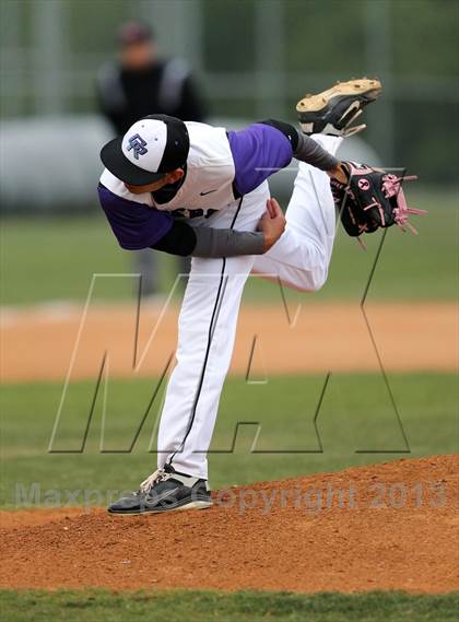 Thumbnail 2 in Westlake vs Cedar Ridge (5A Region 2 Bi-District Playoff) photogallery.