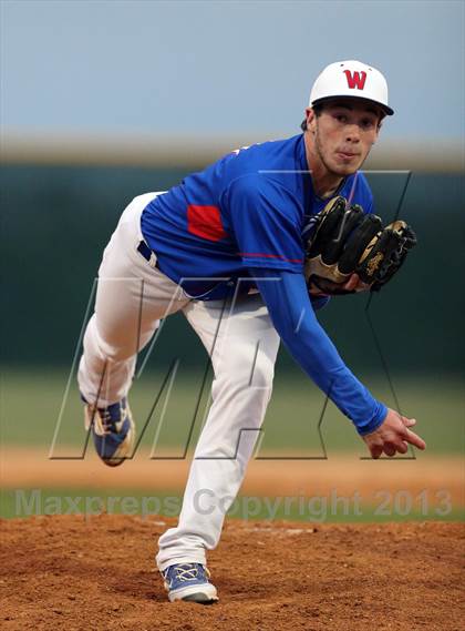 Thumbnail 2 in Westlake vs Cedar Ridge (5A Region 2 Bi-District Playoff) photogallery.