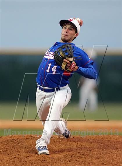 Thumbnail 2 in Westlake vs Cedar Ridge (5A Region 2 Bi-District Playoff) photogallery.
