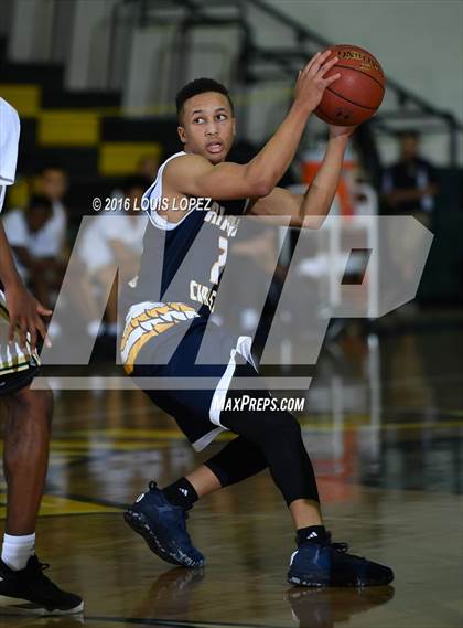 Thumbnail 3 in Long Beach Poly vs. Rancho Christian (The Classic at Damien) photogallery.