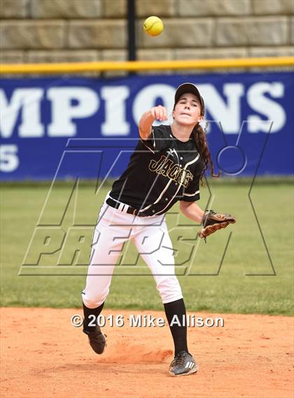 Thumbnail 2 in Sale Creek vs Lookout Valley photogallery.