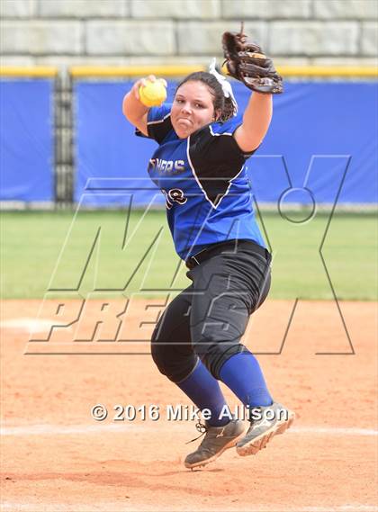 Thumbnail 2 in Sale Creek vs Lookout Valley photogallery.