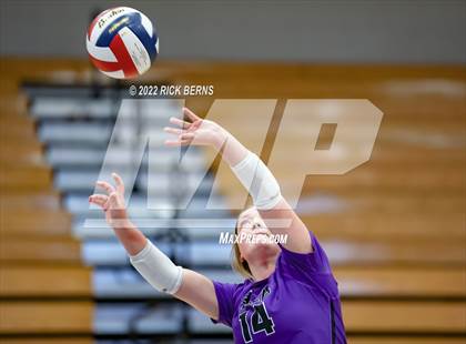 Thumbnail 1 in Grand Oaks vs Willis photogallery.