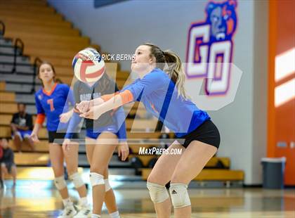 Thumbnail 2 in Grand Oaks vs Willis photogallery.