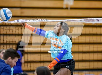 Thumbnail 1 in Grand Oaks vs Willis photogallery.