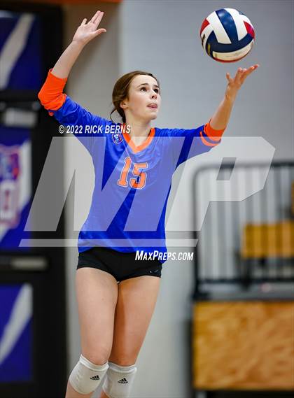 Thumbnail 1 in Grand Oaks vs Willis photogallery.